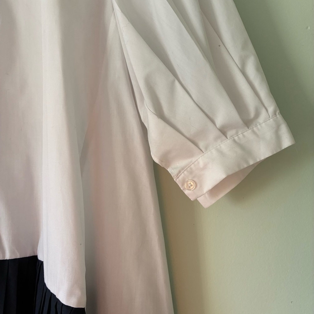 Simons Icone White Pleated Navy Oversize Shirt Dress - Size M - Picture 5 of 11